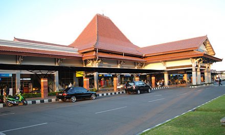 Bandara Internasional Adi Sumarmo