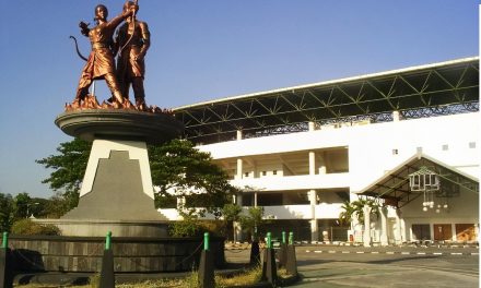 Stadion Manahan : Dari Lapangan Pacuan Ke Stadion Nasional