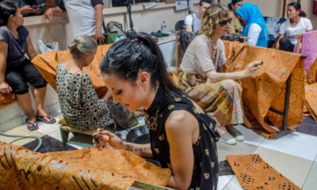 Mumpung Masih Muda, Coba Sehari Belajar Batik di Surakarta