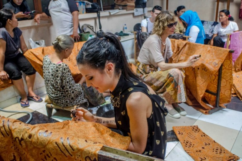Mumpung Masih Muda, Coba Sehari Belajar Batik di Surakarta
