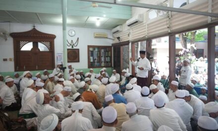 Suasana Little Arabia di Pasarkliwon Surakarta