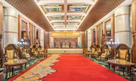 Suasana Jawa Banget di Hotel Surakarta